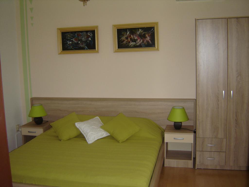 Apartmani Luna Hvar Town Eksteriør billede